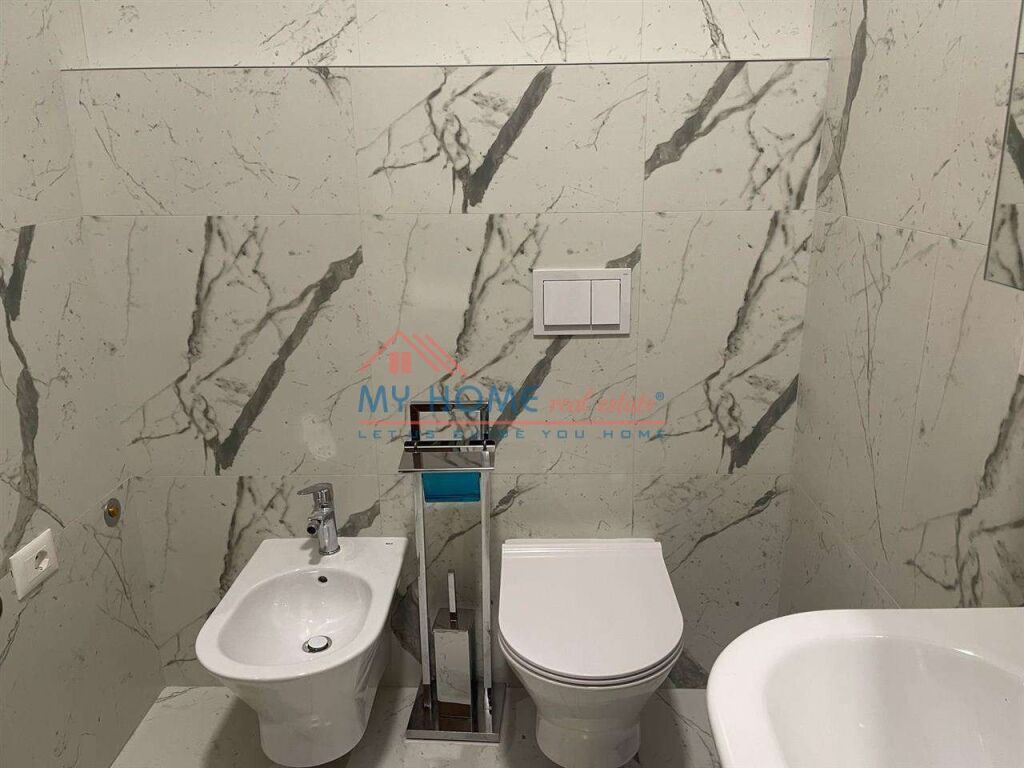 2+1 Apartment for rent at Pharmacy 10 in Tirana