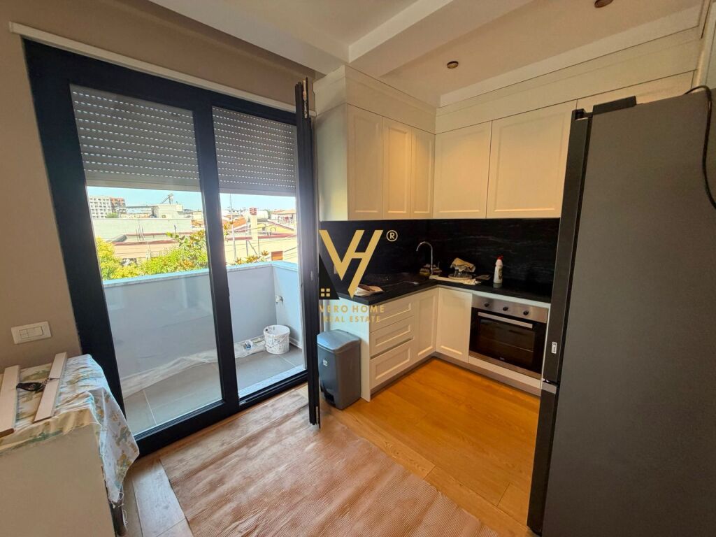 SI AFFITTA INGRESSO 3+1+VERANDA A KODRA E PRIFTIT 800 EURO