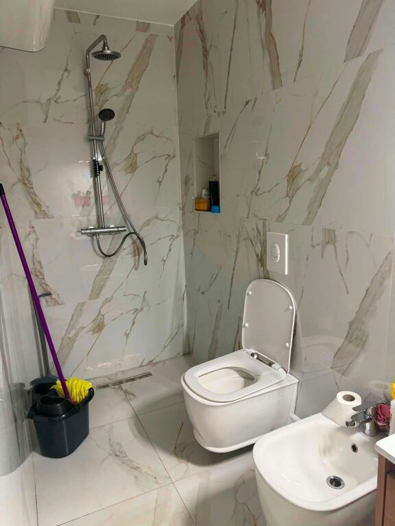 Apartament 1+1, Perballe SPAK!