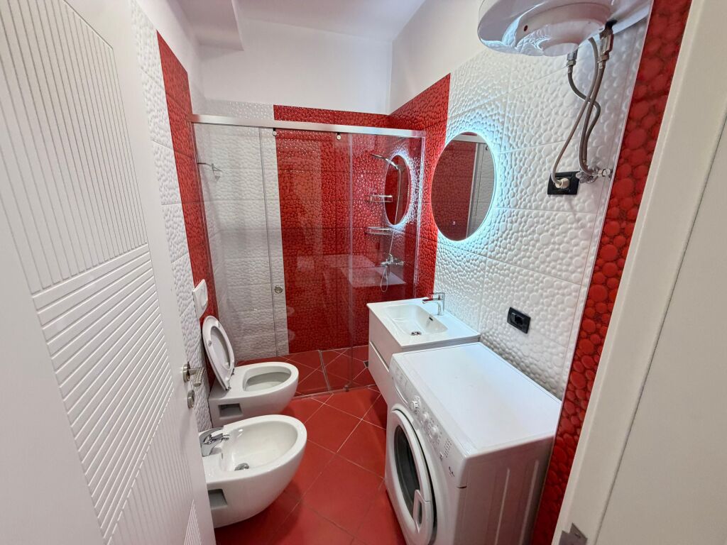Apartament me qera 1+1+parkim Rruga e Kosovareve