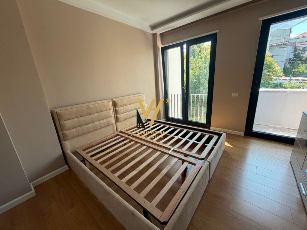 SI AFFITTA INGRESSO 3+1+VERANDA A KODRA E PRIFTIT 800 EURO