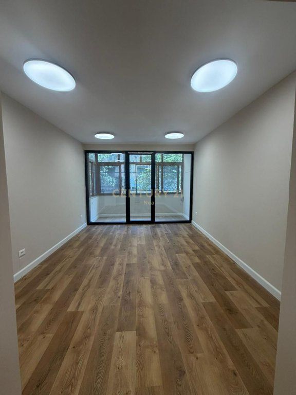 Office for rent – Kosovarëve Street