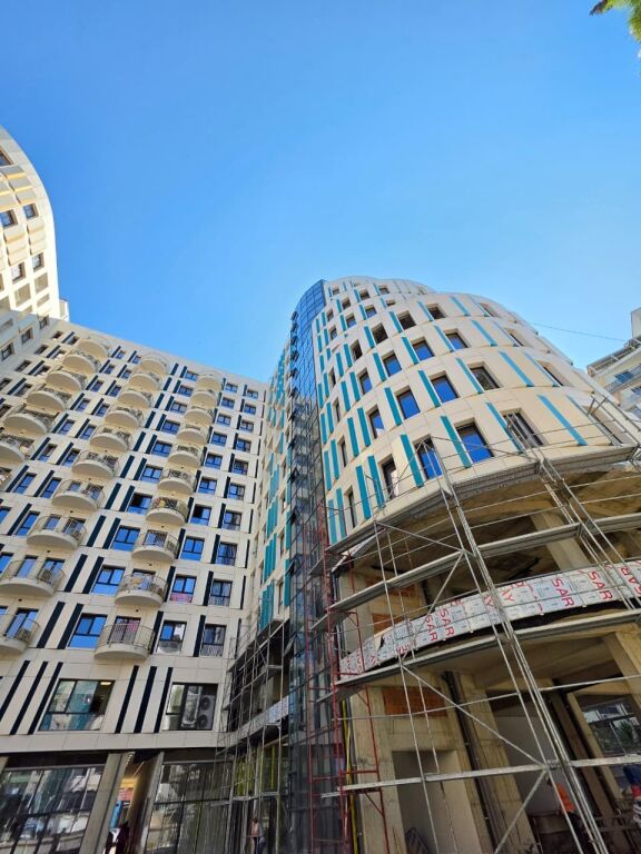 For Sale: ✨️ 3+1+2🚾 with 1 Balcony 📍(Zogu i Zi – Trius Residence) Area: 125.2 m² 🔥 7th Floor, Price: €313K ✅️ Ultra View