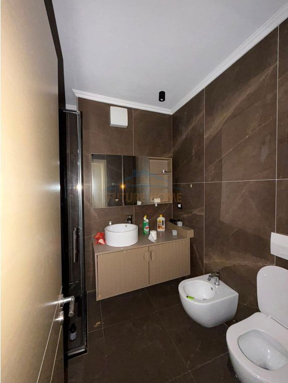 In vendita, Appartamento 3+1+2+Posto Auto, Ex Esposizione, Tirana