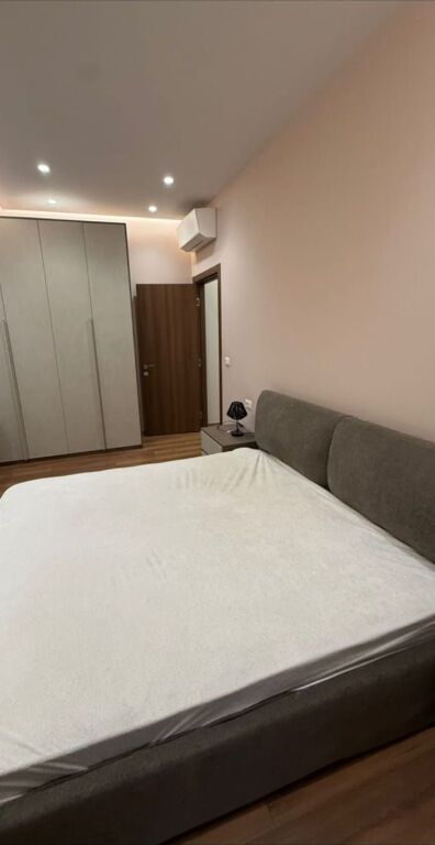 APPARTAMENTO 2+1+2 BAGNI. 70000 LEKE.FARMACIA 10