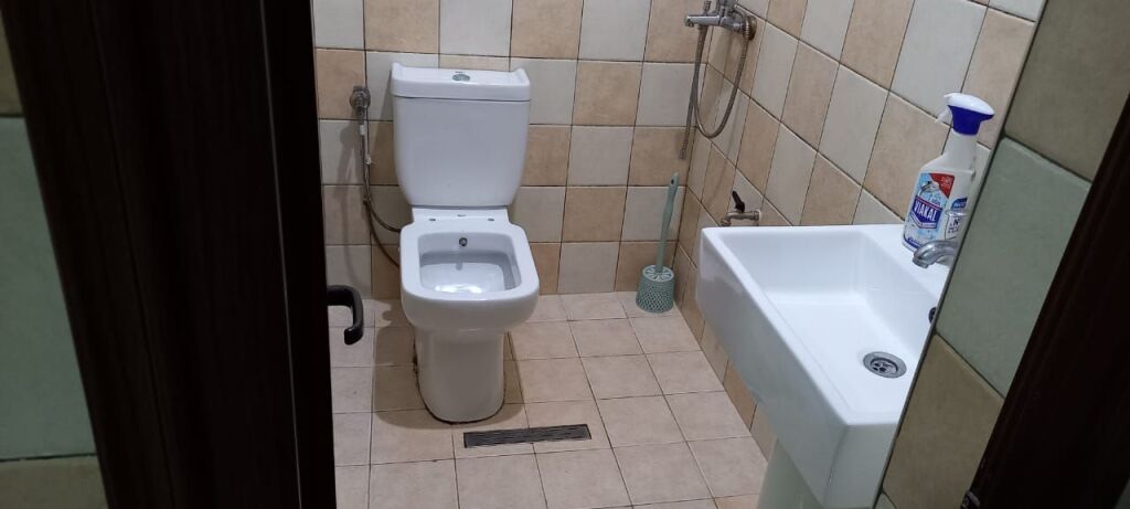 GARSIONERE 23000 LEKE.ISH TREGU ELEKTRIK,PALLATI GRAND