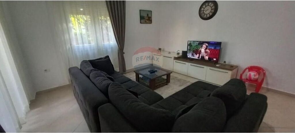 Apartment - For Rent - Linzë, Tirana