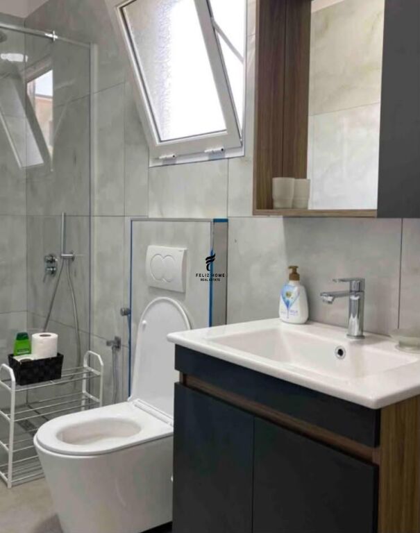 APARTAMENT ME QERA 1+1 QYTET STUDENTI 45.000 LEKE FH-80564