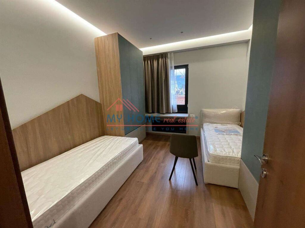 2+1 Apartment for rent at Pharmacy 10 in Tirana