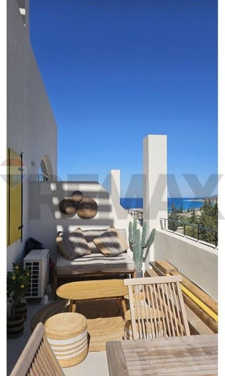 Luxury Apartment 1+1 with Sea View in Santorini