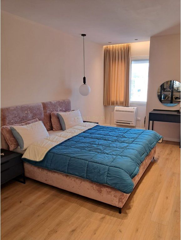 Apartament 1+1 per shitje ne Lungomare, Vlore