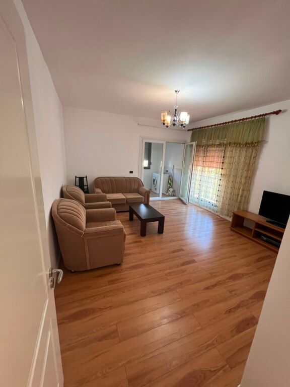 Apartment 3+1 for rent in one of the most sought-after areas of the city, near the "2 Gjelat" School.