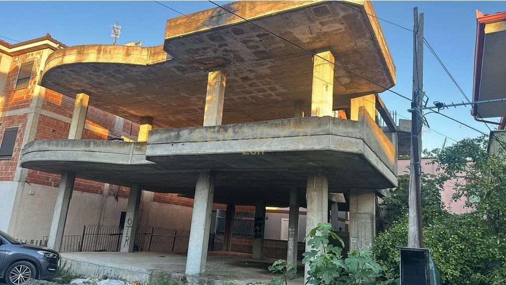 2-story building for sale at Ish Keneta, Durrës - 165000€ !