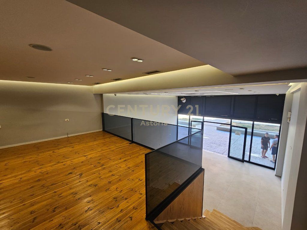 DUPLEX SPACE FOR RENT AT 5 MAJI, TIRANA