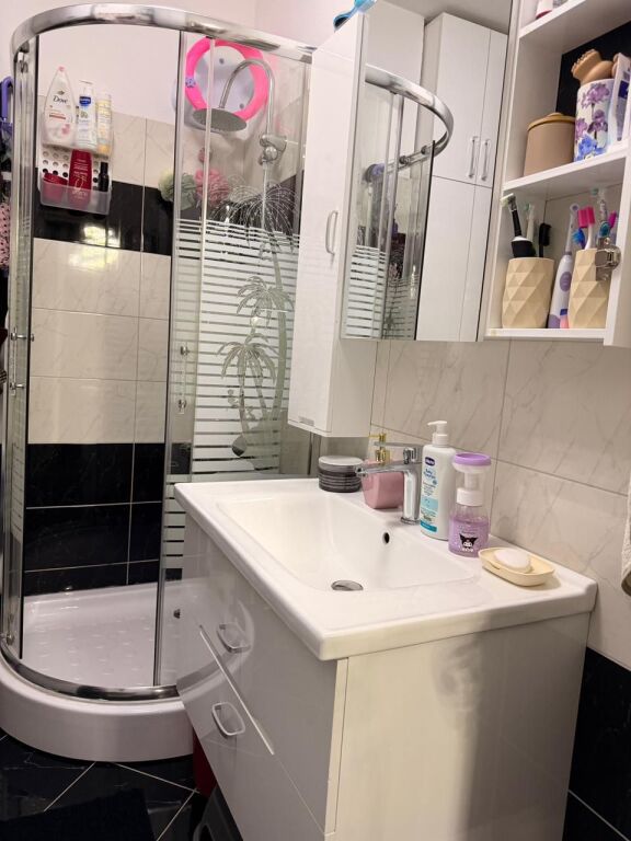 Apartament 2+1 për Shitje – prane Stacionit te trenit , Durrës