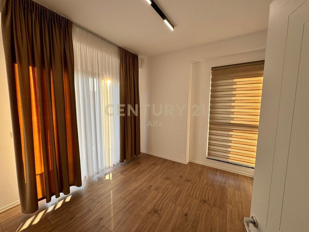 APARTAMENT 2+1+POST PARKIMI TE TIRANA GARDEN BUILDING!