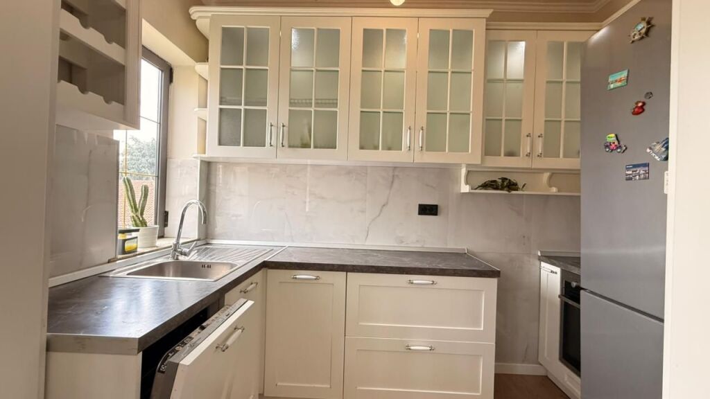 2+1 apartment for rent on Fortuzi Street!