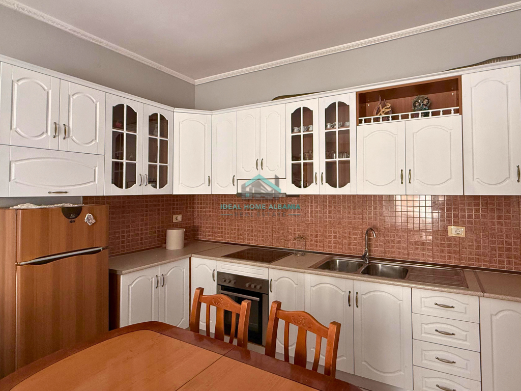 APARTAMENT 1+1 ME QERA – CONADI, VLORË