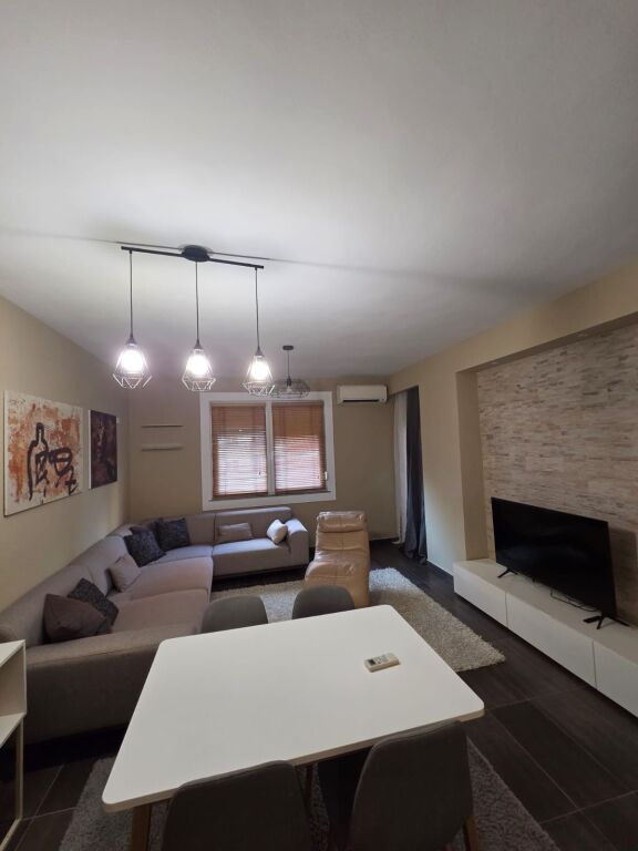 Apartament 2+1+2 per qera Ne Astir !
