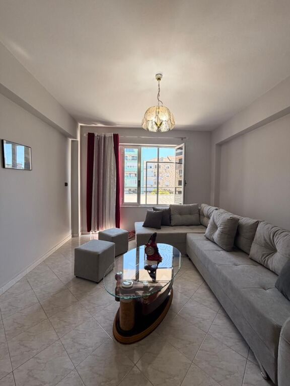 🏡 Apartament 2+2+2 me Qira – prane Kryqi i kuq Durres