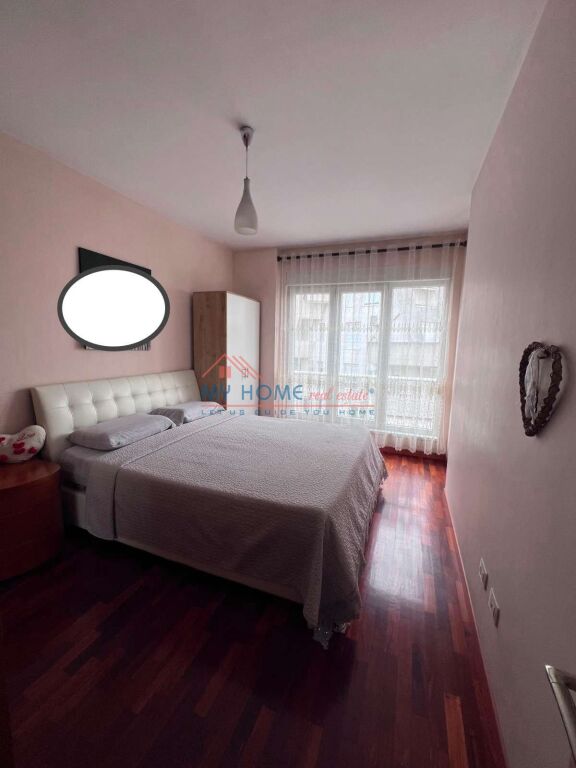 Apartament 1+1 me Qera tek 21 Dhjetori Tirane