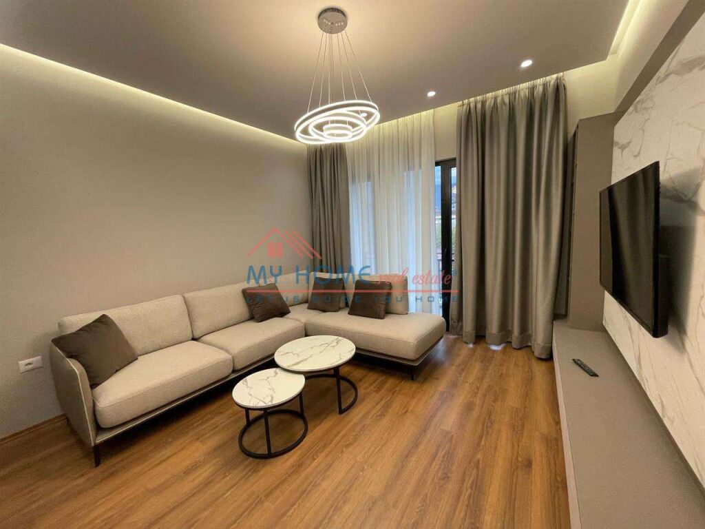 2+1 Apartment for rent at Pharmacy 10 in Tirana