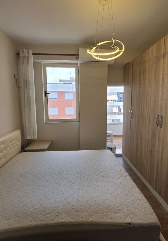 📌 VENDESI APPARTAMENTO 2+1 A ASTIR – VICINO AL BAR ARTISTI
