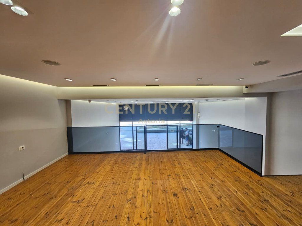 DUPLEX SPACE FOR RENT AT 5 MAJI, TIRANA