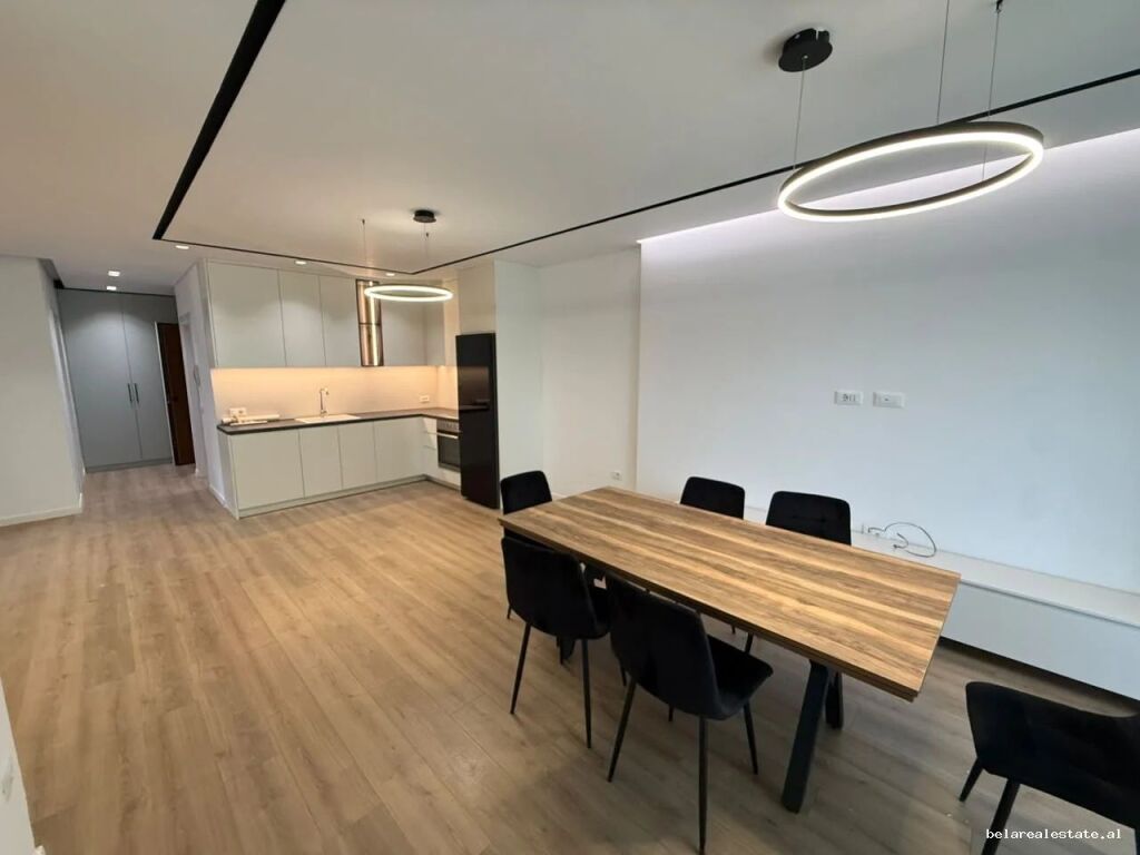 Apartament Me Qera 3+1 Tek Komuna e Parisit ( ID B230219) Tirane