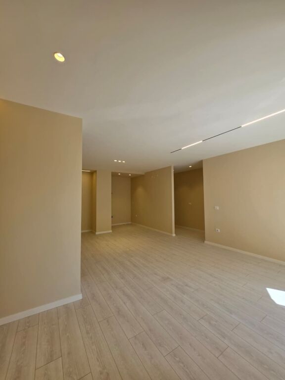 For Sale: ✨️ 3+1+2🚾 with 1 Balcony 📍(Zogu i Zi – Trius Residence) Area: 125.2 m² 🔥 7th Floor, Price: €313K ✅️ Ultra View