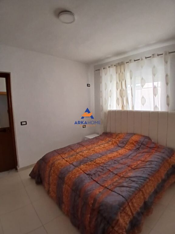 JEPET ME QIRA APARTAMENT 1+1+VERANDE "RRUGA FORTUZI" 60.000 LEKE