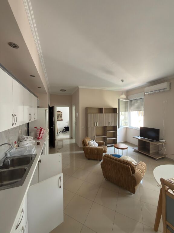 Apartment 1+1 for rent at Pazari i Ri