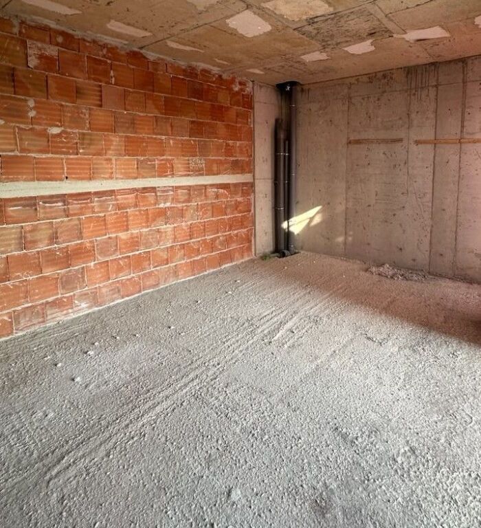 APARTAMENT NE SHITJE 1+1 PAZARI RI , SHKOLLA KUQE