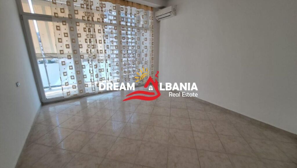 Apartament/Zyre me Qera Komuna e Parisit, Kompleksi Kika 2 (ID 52610002)
