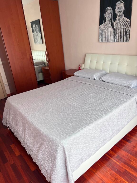 Jepet Me Qera Apartament 1+1+1 Ballkon