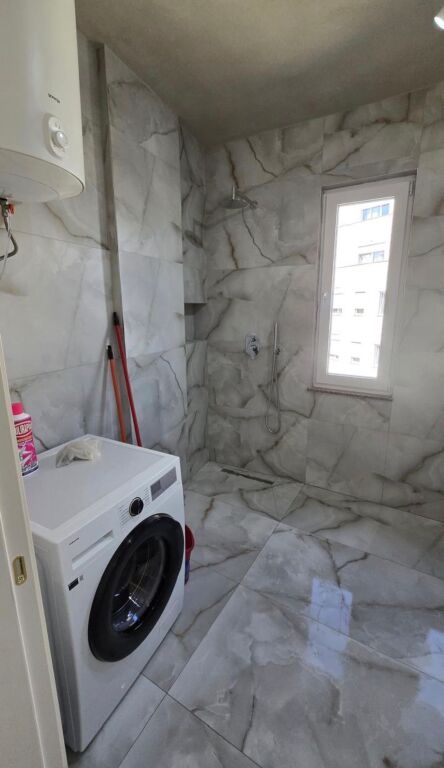 Super apartament me qera 1+1 Astir te Granda Hotel