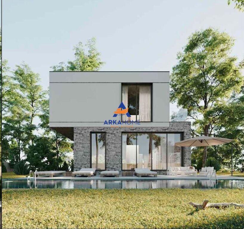VILLA FOR SALE 3 FLOORS "LIQENI FARKES" 550,000 EURO (NEGOTIABLE)