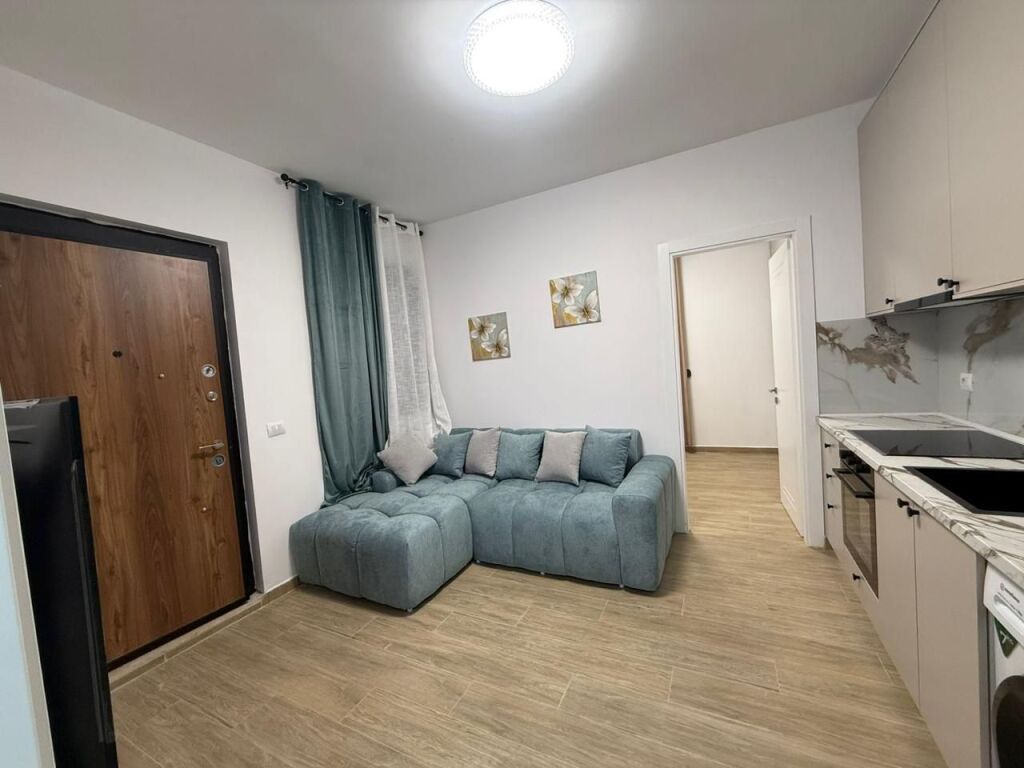 🏢Ne zonen e 5 Majit,prane Blackstone Lounge jepet me qera apartament 1+1,i mobiluar.45,000Leke