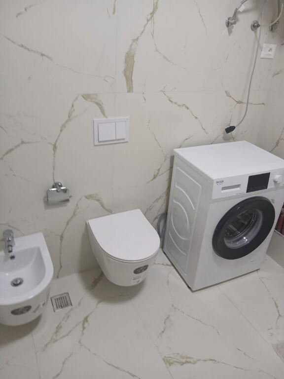 Apartament 2+1 me qera ne Sauk te Vjeter tek Rrethrrotullimi
