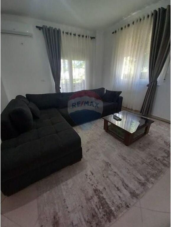 Apartment - For Rent - Linzë, Tirana