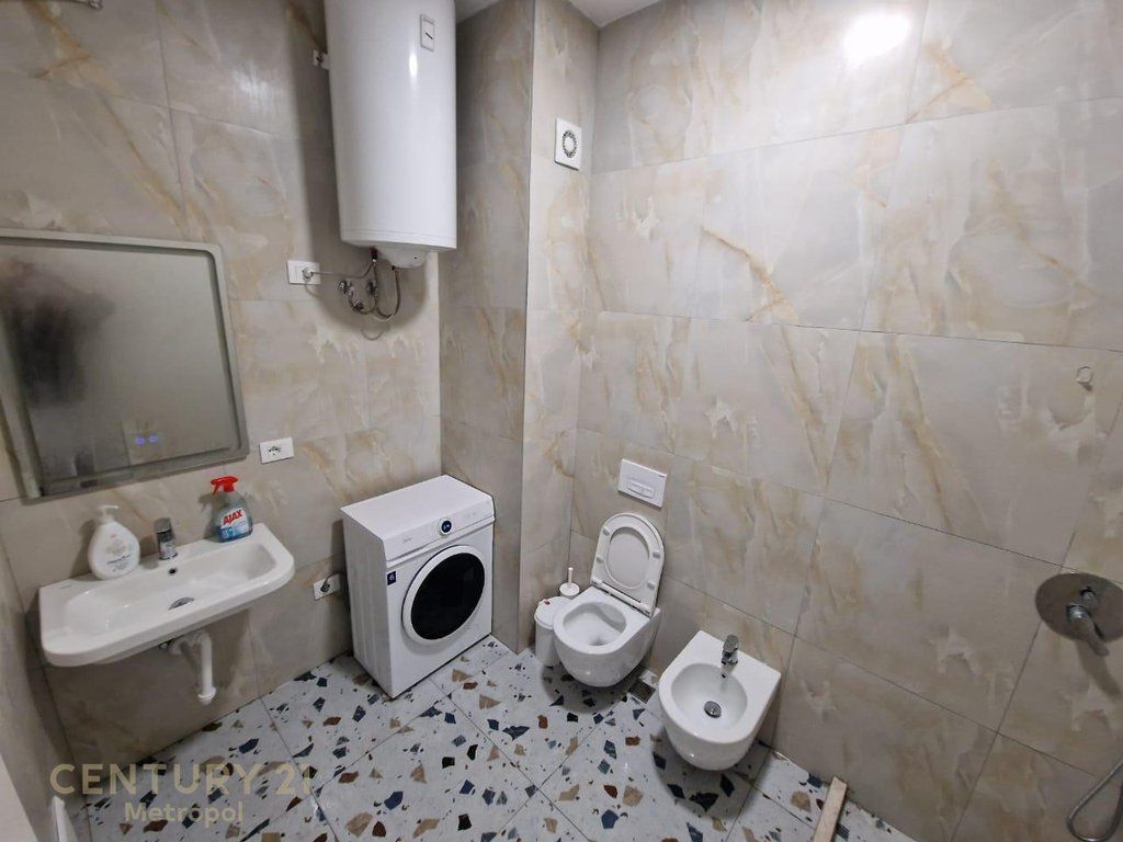 JEPET PER QIRA APARTAMENT 2+1 ME POST PARKIMI, TE KOMPLEKSI MANGALEM❗️❗️