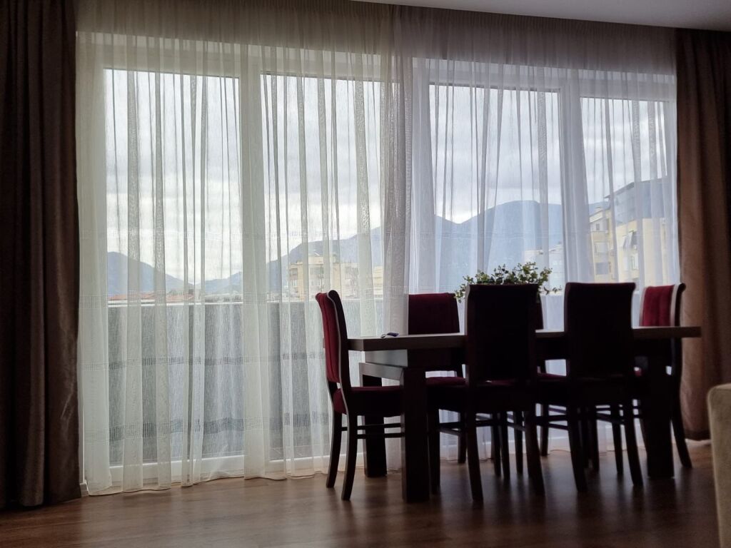 Apartament 1+1 me Qira në Qendër të Tiranës