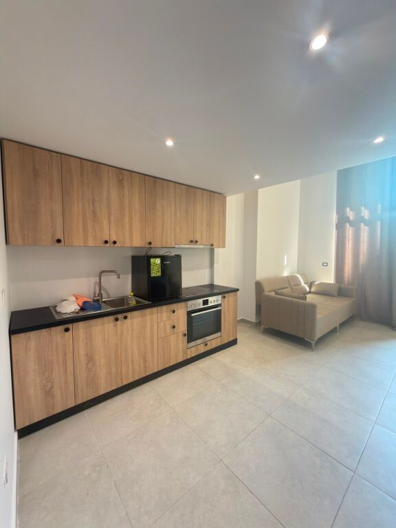 1+1 Duplex for rent at Tek Amerikan 3 Golden Park 400 thousand lek
