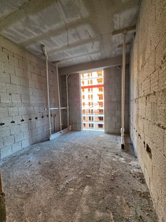 Shitet Ap: ✨️ 2+1+2🚾 1 Ballkon & GARAZHD 🅿️ 📍Riverside Residence - Përball Deliorgjit ( 111m²) 🔥 Kati 5, Çmimi: 188K€ Përfshirë Parkimin 💥