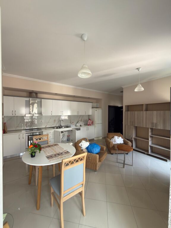 Apartment 1+1 for rent at Pazari i Ri