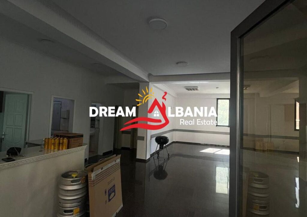 Two business premises for rent are given near the ASL complex (ID 42711176 )