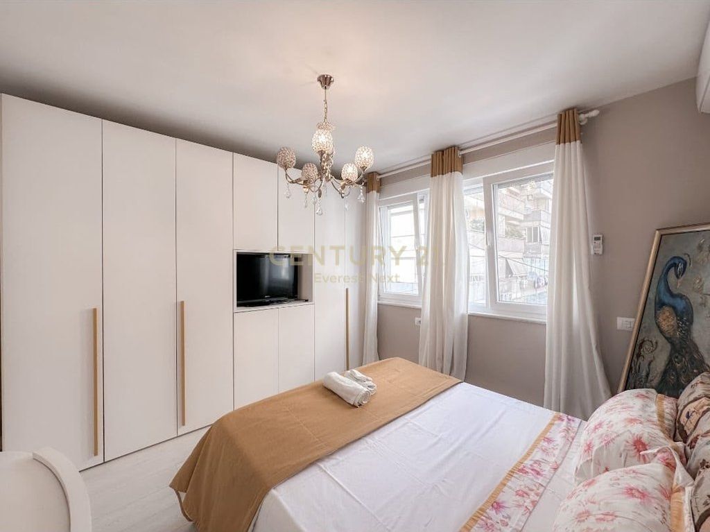 JEPET ME QIRA APARTAMENT 2+1+2 TEK KOPSHTI ZOOLOGJIK!!