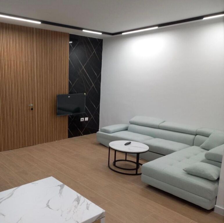 Super apartament me qera 2+1 Fresk