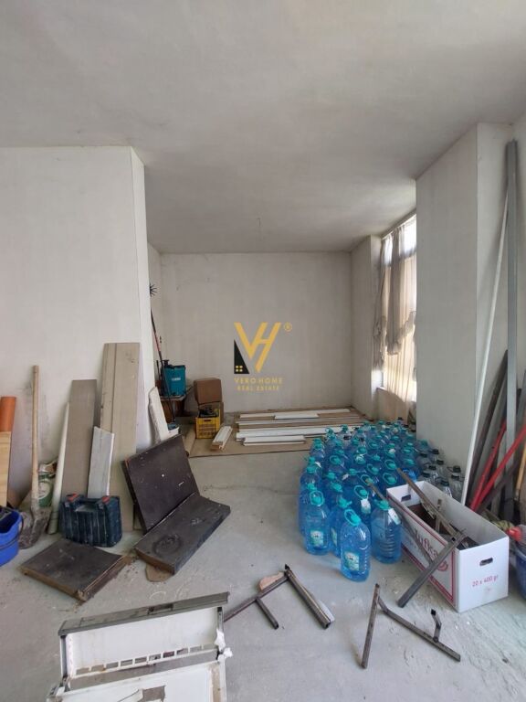 LOCALE COMMERCIALE IN VENDITA 168 M2 A YZBERISHT 370.000 EURO