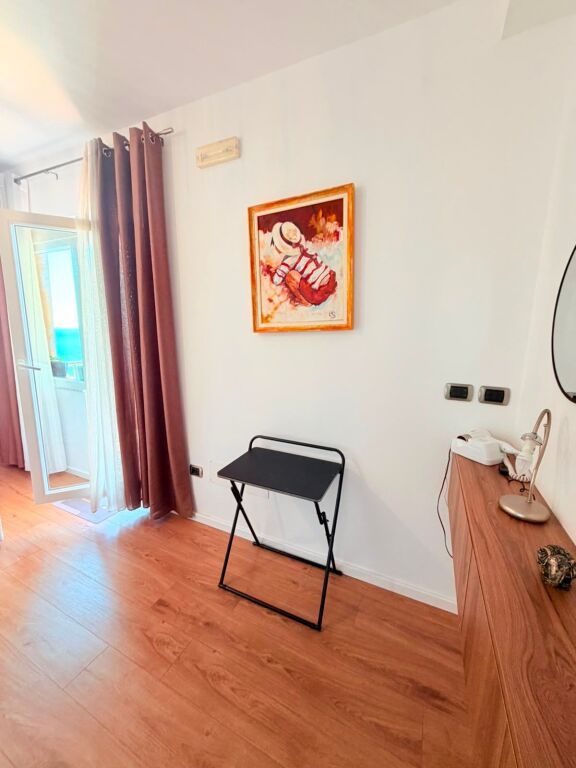 AFFITTASI APPARTAMENTO 1+1 VICINO AL RISTORANTE 4 STINET VOLLGA, DURAZZO